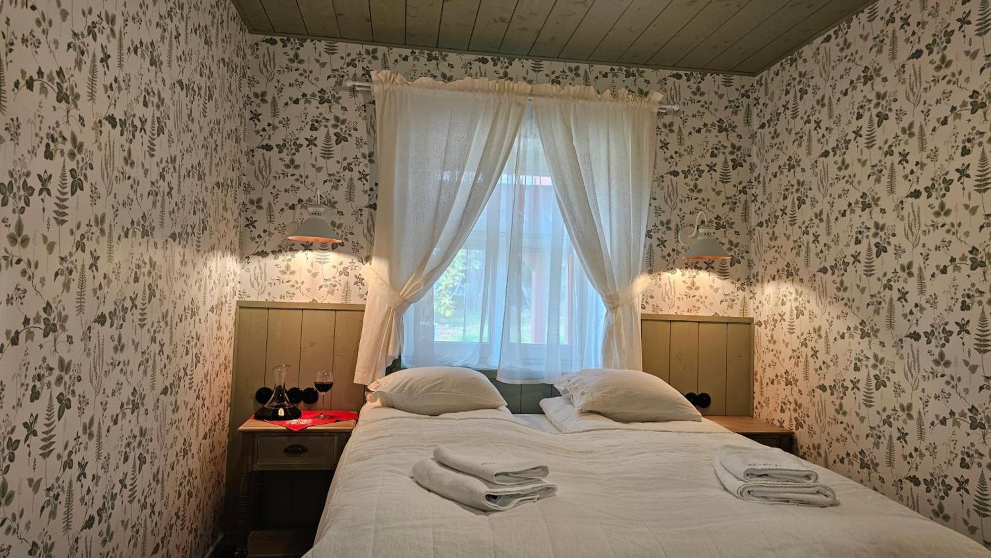 Białowieża Stoczek 1929 Bed & Breakfast エクステリア 写真
